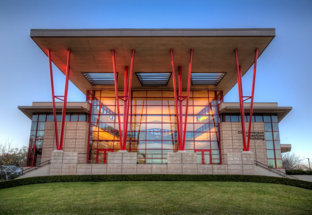 Florida Southern College Christoverson Humanities Building - Designed by The Lunz Group.